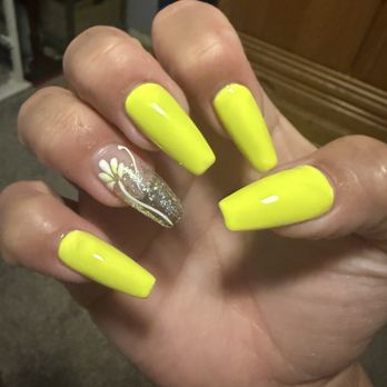 P I Nail Spa - Nail Salons Near Me - Downey, California