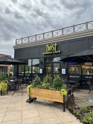 Twist Bakery & Cafe by null