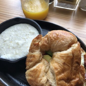 Two Cracked Eggs Cafe - Breakfast & Brunch Near Me - Savannah, Georgia Two Cracked Eggs Cafe - Breakfast & Brunch Near Me - Savannah, Georgia