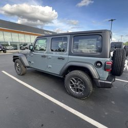 Lou Fusz Chrysler Jeep Dodge Ram