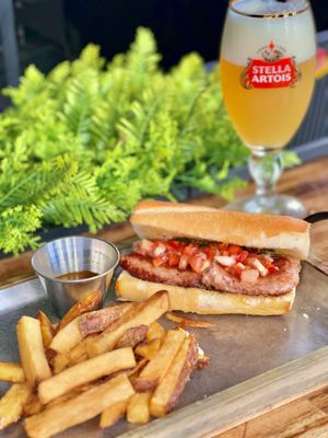 HOWLING WOLF BAR & EATERY - Updated December 2024 - 54 Photos & 29