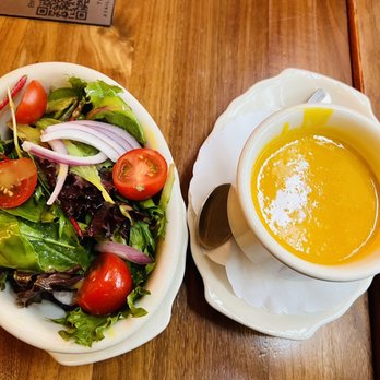 Maison Pickle - House salad and Market Soup - Cocktail Bars Near Me - New York, New York