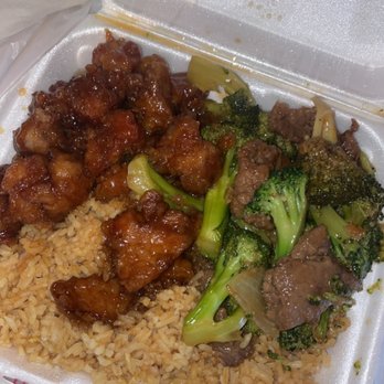 Famous Wok - Vegetables Fried Rice Beef and broccoli Sesames chicken - Chinese Near Me - Auburn, Alabama Famous Wok - Vegetables Fried Rice Beef and broccoli Sesames chicken - Chinese Near Me - Auburn, Alabama