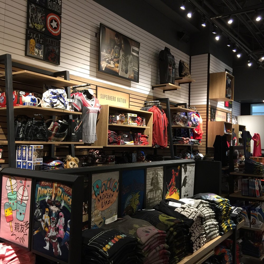 BoxLunch - Men's Clothing Near Me - Atlanta, Georgia BoxLunch - Men's Clothing Near Me - Atlanta, Georgia