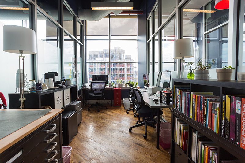 GREENDESK Updated May 2024 42 West St, Brooklyn, New York Shared