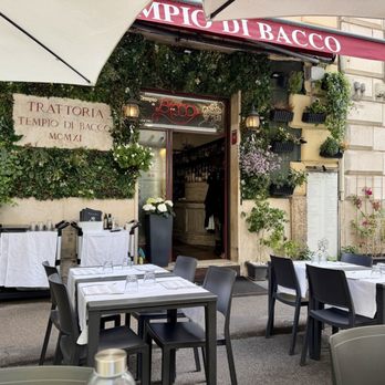 Tempio di Bacco - Outside - Italian Near Me - Rome, RM