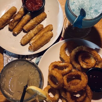 Applebee's Grill + Bar - Mozzarella sticks and onion rings - American Near Me - Johnson City, Tennessee
