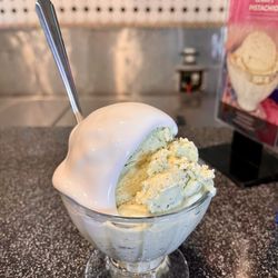Dewar's Candy Shop - Pistachios with fluff