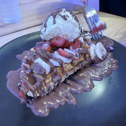 Tella Balls Dessert Bar - Nutella waffle