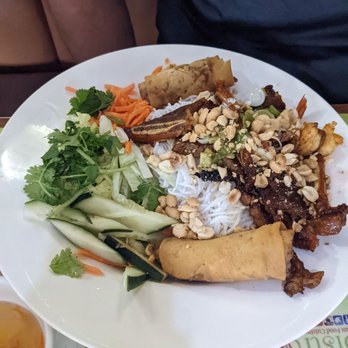 Bistro B - Bun - Vietnamese Near Me - Dallas, Texas