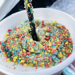 Bahama Buck's - Redlands - Piña Pia Colada Sno Pops Popping Candy (small $11.17)