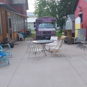 Hoppy Girl Brewing - Patio - Brewpubs Near Me - Wabasha, Minnesota Hoppy Girl Brewing - Patio - Brewpubs Near Me - Wabasha, Minnesota