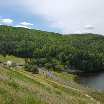 Saville Dam - Fountain - Landmarks & Historical Buildings Near Me - Barkhamsted, Connecticut
