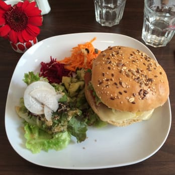 Tralala - Menu Bun avec salade - Sandwiches Near Me - Lyon, 69