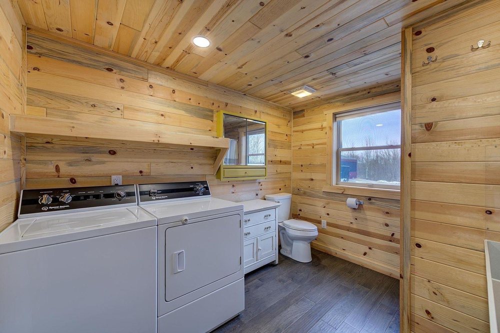 Slide of DKMS Solutions