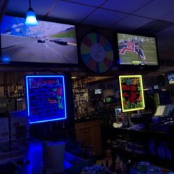 Parlay's Local Tavern