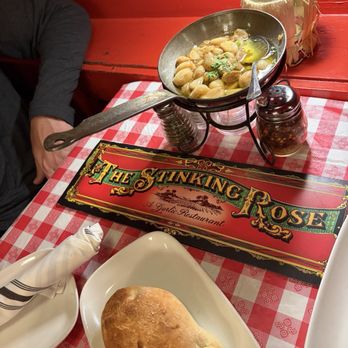 The Stinking Rose - Bagna Calda. Fresh warm bread - Italian Near Me - San Francisco, California The Stinking Rose - Bagna Calda. Fresh warm bread - Italian Near Me - San Francisco, California