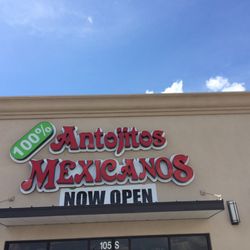 100% Antojitos Mexicanos