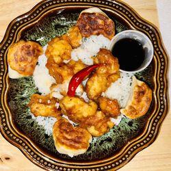 Golden Duck - H12. General Tso's Chicken, White Rice, A8. Fried Dumplings