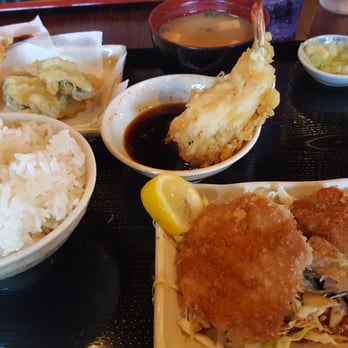 Fumi's Kitchen - Combo: panko ahi and shrimp tempura with miso, salt cabbage and namasu (pickled cucumber) - Japanese Near Me - Kailua-Kona, Hawaii