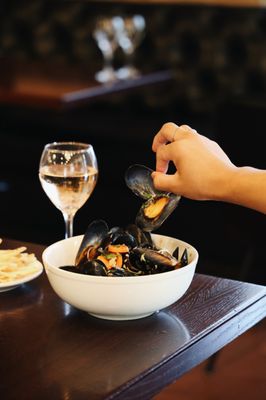 Ohlala French Bistro by null