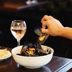 Ohlala French Bistro - Moules Marinieres