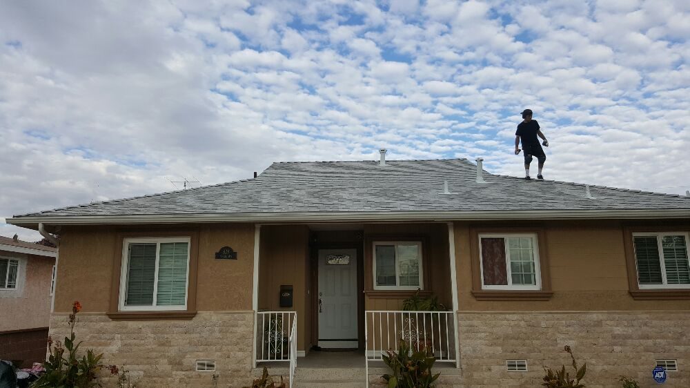 Slide of Meyers Roofing