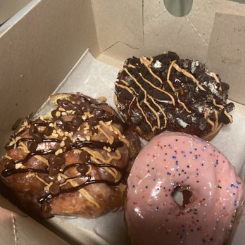 Voodoo Doughnut - ODB donut, Memphis Mafia and The Homer - Bakeries Near Me - Orlando, Florida Voodoo Doughnut - ODB donut, Memphis Mafia and The Homer - Bakeries Near Me - Orlando, Florida