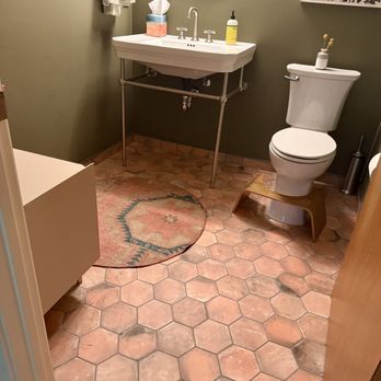 Porter Tile and Stone - Powder room - Flooring Near Me Porter Tile and Stone - Powder room - Flooring Near Me