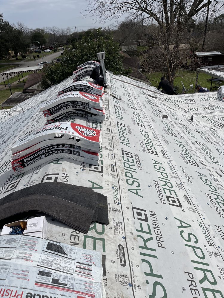 Slide of Profesional Roof