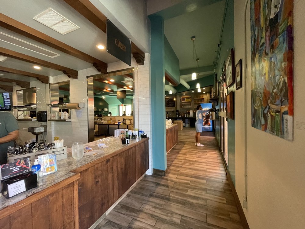 Hoorah Breakfast Cafe and Bar