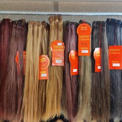 Kikko Import - Wefts, 20" human hair in more colors than flavors at BR