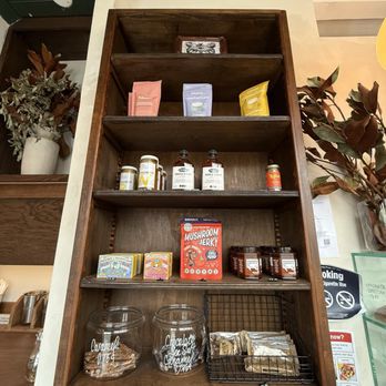 Sundays Off Cafe - Coffee & Tea Near Me - Bronx, New York