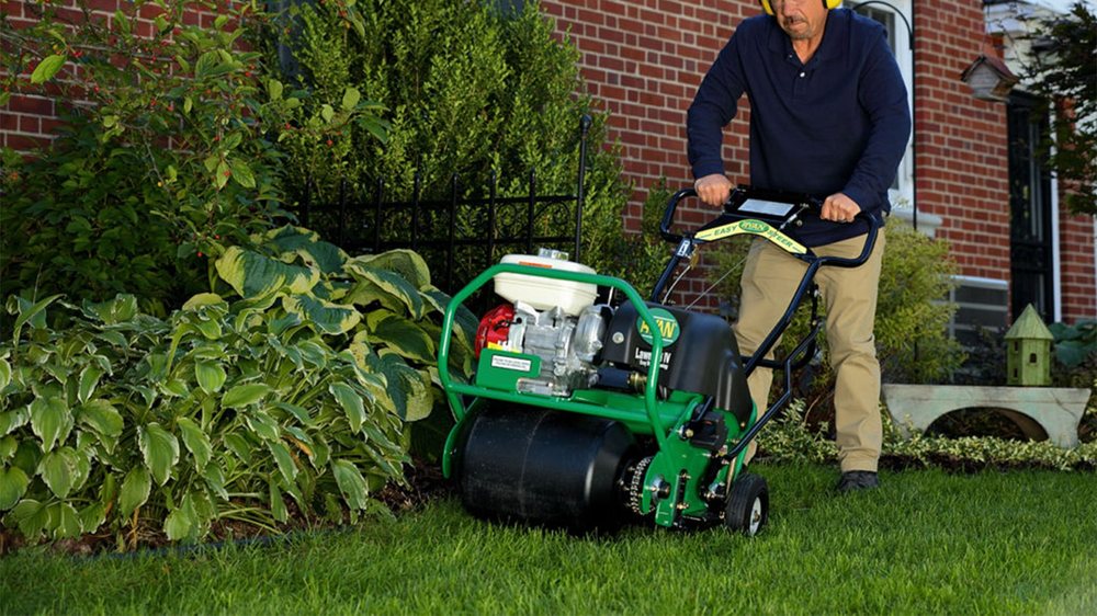 STRAIGHT EDGE LAWN CARE Updated September 2024 Winnipeg, Manitoba