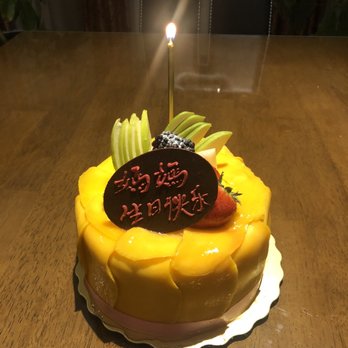 Patisserie Gateau - Fresh Mango Fruit Cake - Bakeries Near Me - Markham, Ontario