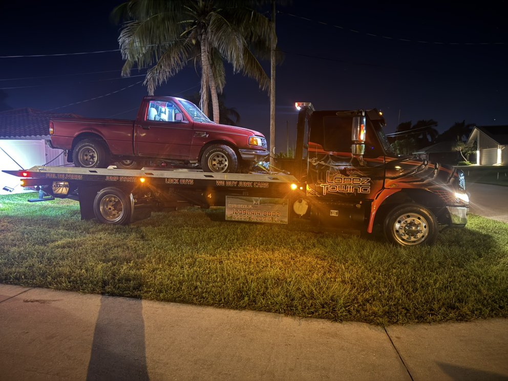 Lopez Towing & Auto Repair