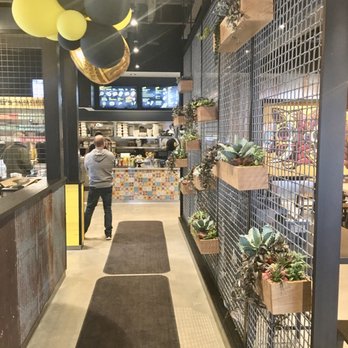 Guzman y Gomez - Naperville - Well decorated waiting area for the line (which gets massive) - Mexican Near Me - Naperville, Illinois