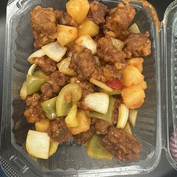 Cheung Hing - Sweet & sour pork, lots of pineapple, onions, & bell peppers. The pork meat is lacking & comes with bones. - Dim Sum Near Me - Belmont, California Cheung Hing - Sweet & sour pork, lots of pineapple, onions, & bell peppers. The pork meat is lacking & comes with bones. - Dim Sum Near Me - Belmont, California