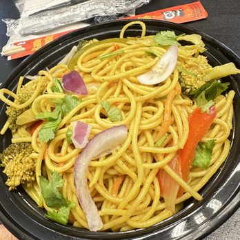 Momo Station - Vegetable Noodles Bowl (Chow-Mein) - Himalayan/Nepalese Near Me - Charlotte, North Carolina Momo Station - Vegetable Noodles Bowl (Chow-Mein) - Himalayan/Nepalese Near Me - Charlotte, North Carolina