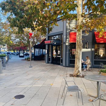 Boudin SF - Love this outdoor mall ! - Bakeries Near Me - Corte Madera, California