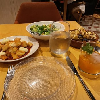 Jaleo - Coles de Bruselas, Patatas Bravas, Coliflor Salteada con Aceitunas y Datiles - Spanish Near Me - Washington, DC, District of Columbia