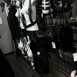 Secret Oktober - Harness