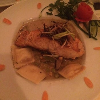 Restaurant BT - Salmon a la Plancha - French Near Me - Tampa, Florida