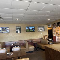 Ted's Bar and Grill - Dining room side at 2 pm on a Friday.