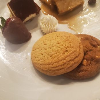 Spaghettini - Desserts - Italian Near Me - Seal Beach, California Spaghettini - Desserts - Italian Near Me - Seal Beach, California