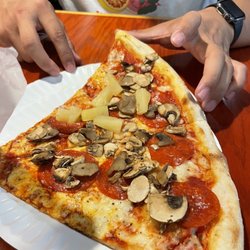 DeLosa's Pizza