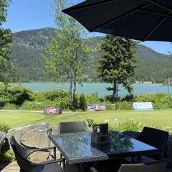 Table Nineteen Lakeside Eatery