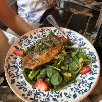 Crazy About You - Grilled Salmon Salad - Mediterranean Near Me - Miami, Florida