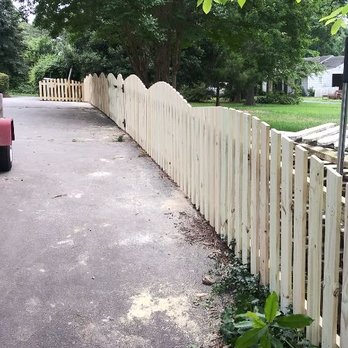 RVA Deck & Fence - Foot spaced picket convex wood fence - Fences & Gates Near Me RVA Deck & Fence - Foot spaced picket convex wood fence - Fences & Gates Near Me