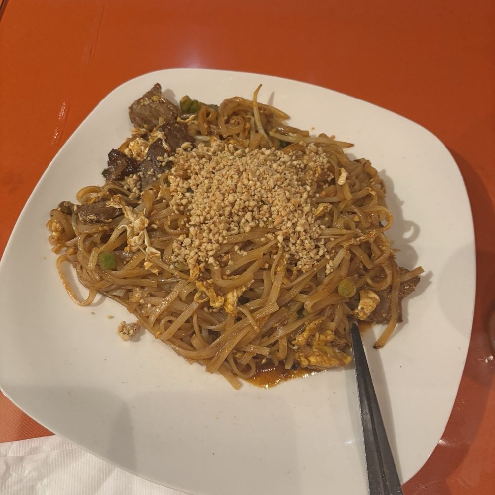 pad thai beef pad thai beef